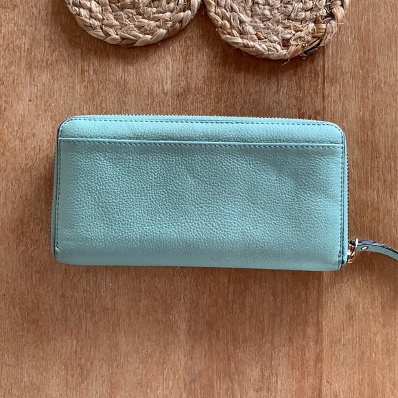 Kate Spade wallet ♠️ - Picture 2 of 4